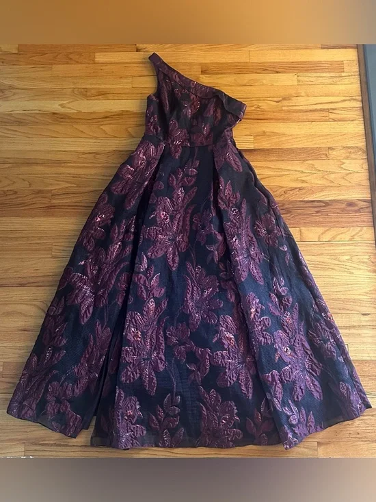 Aidan Mattox One-Shoulder Black and Burgundy Floral Evening Gown Sz 12 - Picture 6 of 15